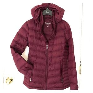 Light weight Bass Down coat, wine colored